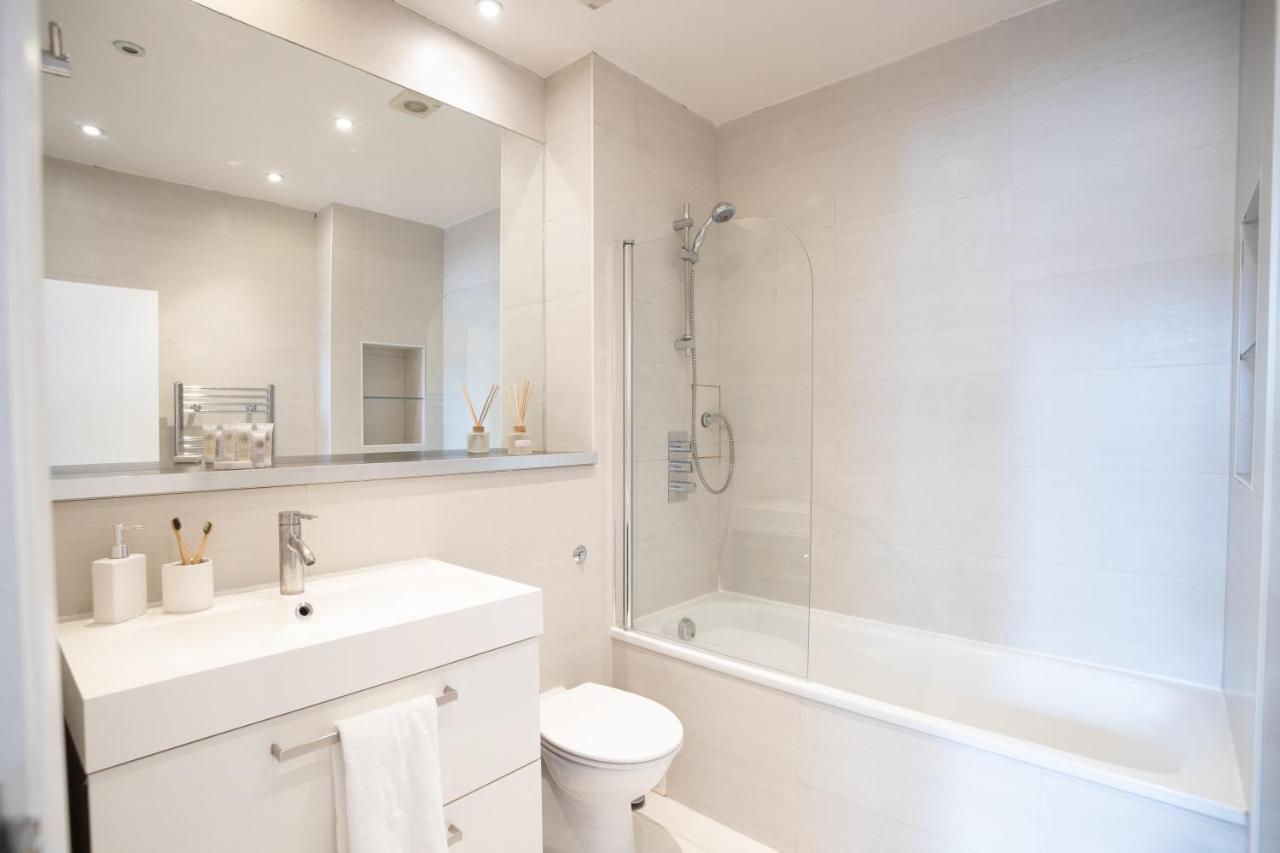 Perfect For Business & Corporate Stays - Three Bed With City View Shoreditch London Kültér fotó